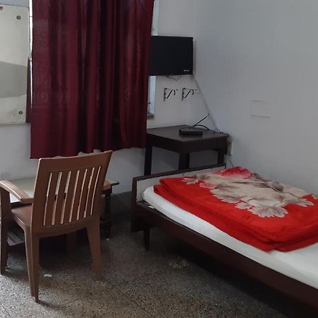 Hotel Yuvraj Patna  Bagian luar foto