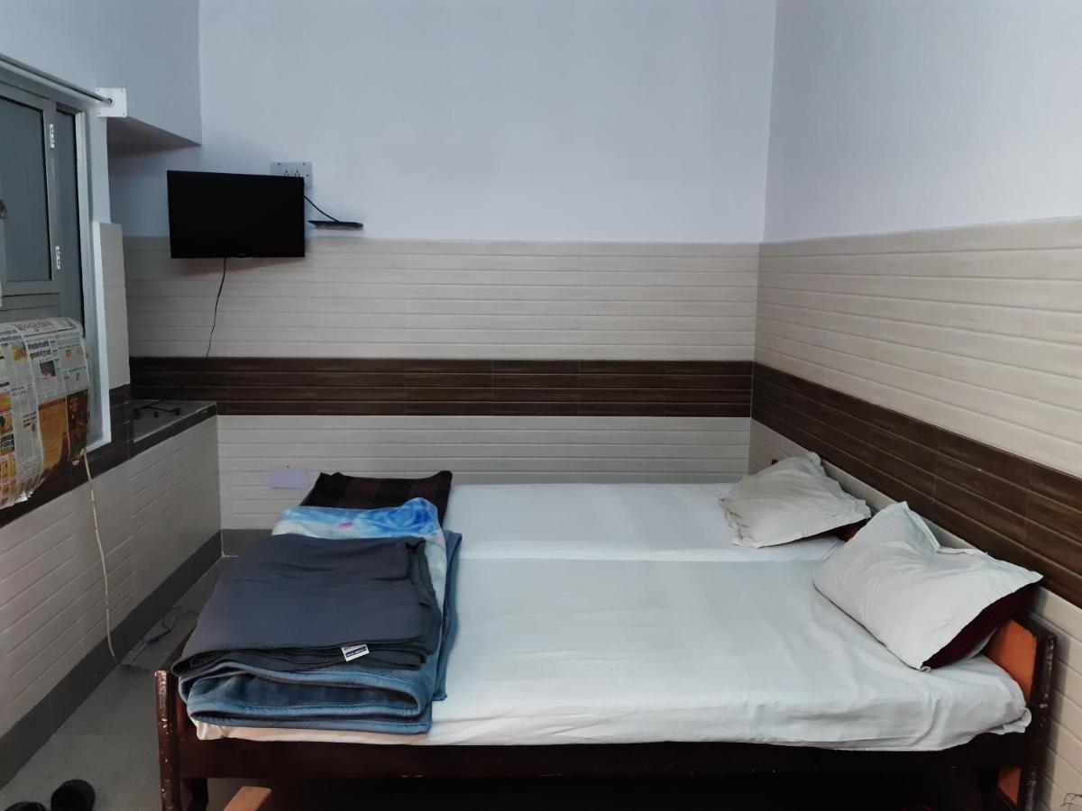 Hotel Yuvraj Patna  Bagian luar foto