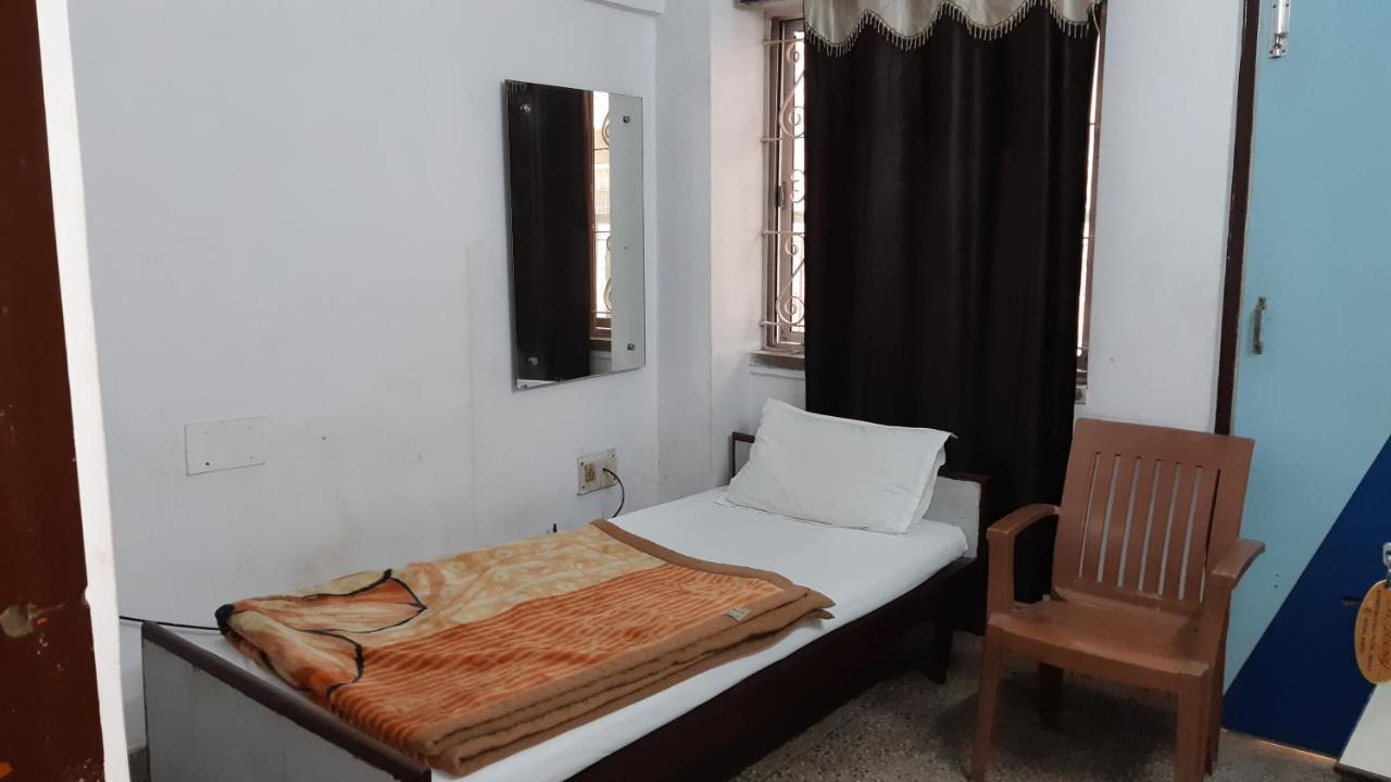 Hotel Yuvraj Patna  Bagian luar foto